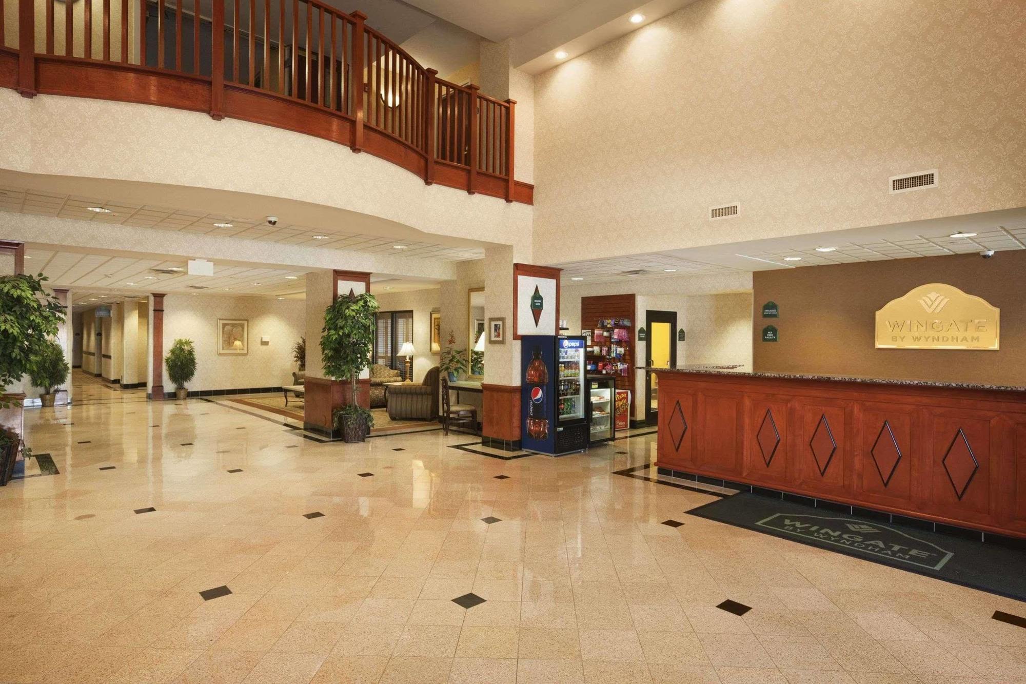 Hotel Wingate By Wyndham Chesapeake Exterior foto