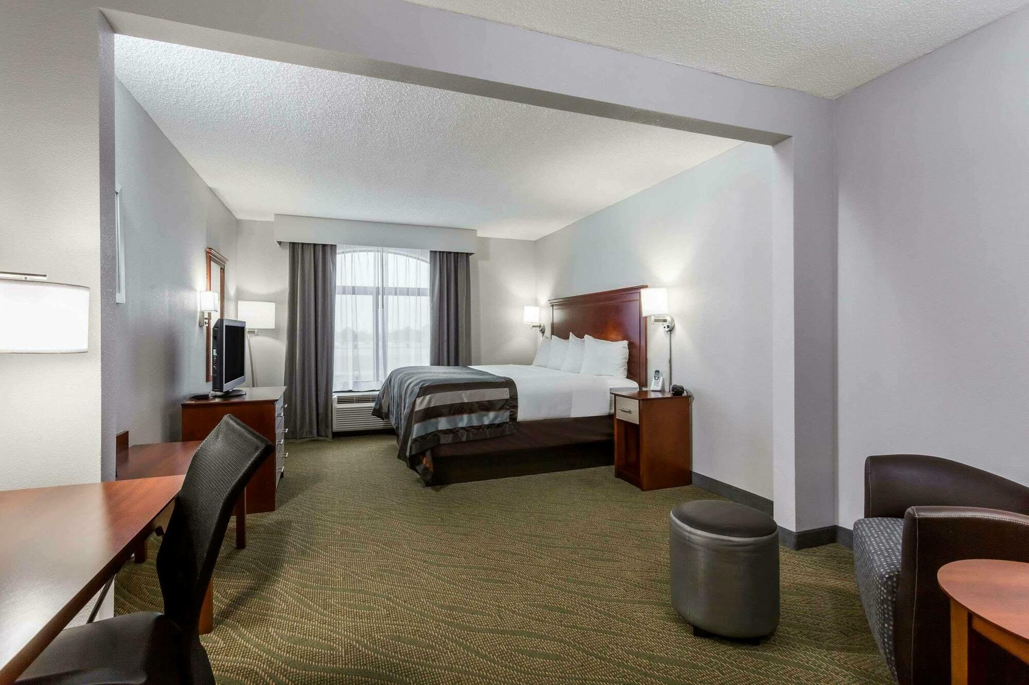 Hotel Wingate By Wyndham Chesapeake Exterior foto
